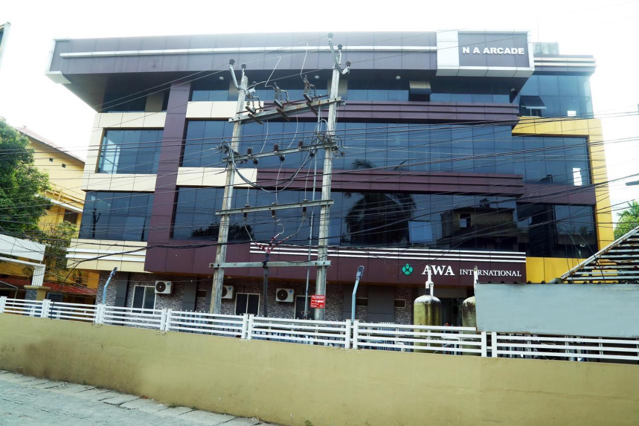 ホテル Awa Residency Kochi エクステリア 写真